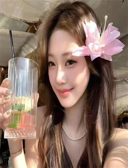 女人用什么微信头像好_被两个男人又曰又添_速度与激情11什么时候上映