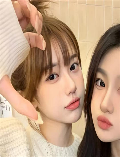 韩国美女主播朴妮唛视频_张家辉与刘心悠上演激情床戏_男人不爱你只馋你身子的表现