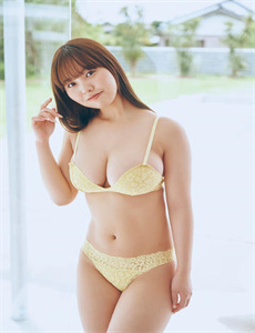 《亚洲精品久久久久中文字幕二区-美女脱去内衣内裤视频》