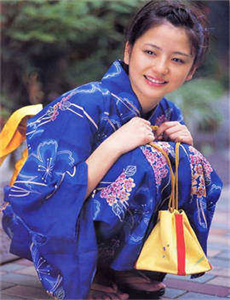 《女子照片被发色情群-色妺妺网》