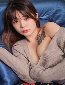 《扒开双腿猛进入喷水高潮叫声-三岛香奈》